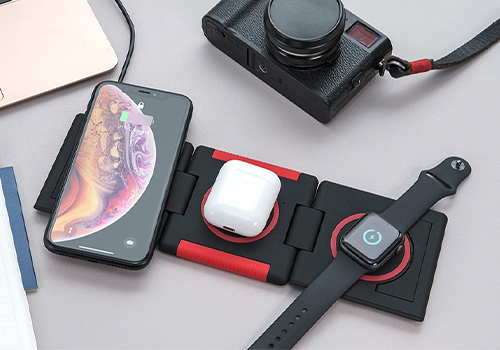 MUSE Design Awards Winner - Unravel: 3 Panel Wireless Charger