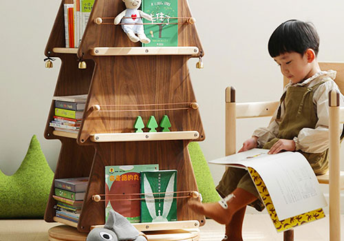 MUSE Design Awards -  Christmas Tree-shaped Rotating Bookshelf