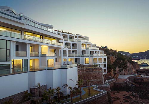 MUSE Design Awards - Sea Cliff Hotel