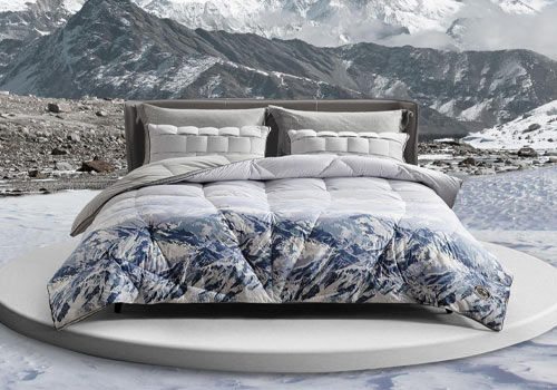 MUSE Design Awards Winner - 3D Mount Everest White Goose Down Quilt by Shanghai Shuixing Home Textiles Co., Ltd.
