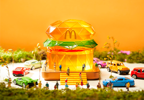 MUSE Design Awards Winner - McDonald's 30th Anniversary Gift Box by 牛油果设计NYGDESIGN