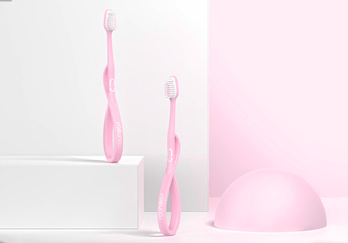 MUSE Design Awards -  Teeth-Whitening Gums-Soothing Soft Toothbrush