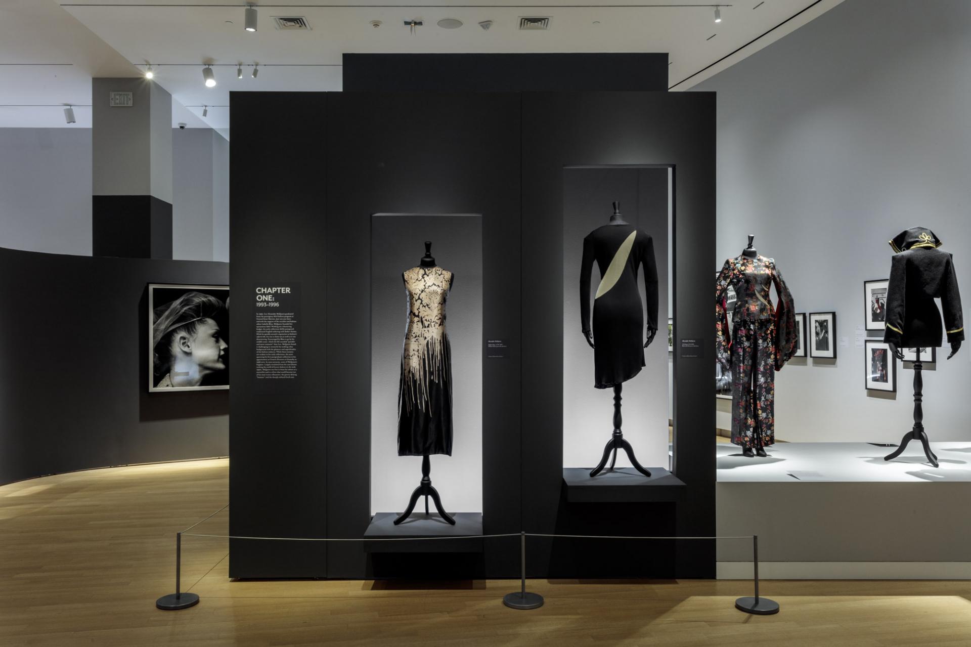 MUSE Design Awards - Lee Alexander McQueen & Ann Ray: Rendez-Vous Exhibition