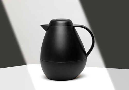 MUSE Design Awards Winner - Coffee Pot With An Irregular Shape by EVERICH AND TOMIC HOUSEWARES CO., LTD