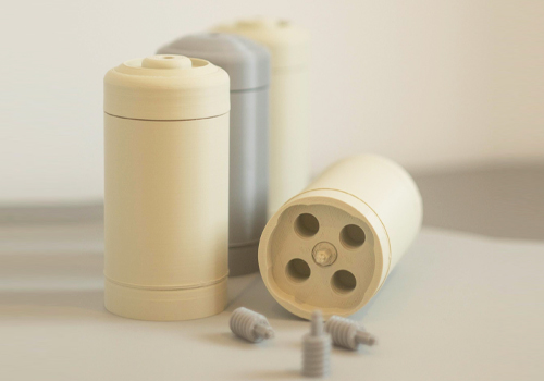 MUSE Design Awards - AeroSeal: Deluxe Airless Container