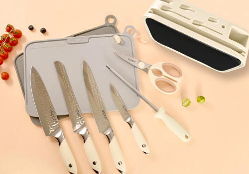 MUSE Design Awards Winner - QXF Smart Disinfection Knife Set by YANGJIANG SMART WIFE KITCHENWARE MANUFACTURING CO.,LTD