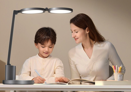 MUSE Design Awards - Full table lighting double disc lamp