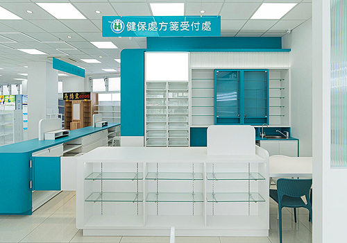 MUSE Design Awards - BRIDGE DRUGSTORE