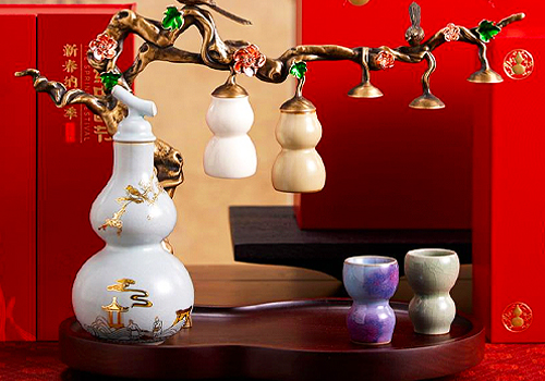 MUSE Design Awards - MouTai Year of the Snake gift box