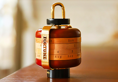 MUSE Design Awards - Twelve Hours Slow · Lantern Calendar