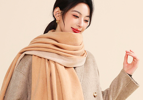 MUSE Design Awards - Moercian cashmere  scarf