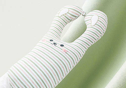 MUSE Design Awards - FUNMELON Versatile Sleeping Body Pillow