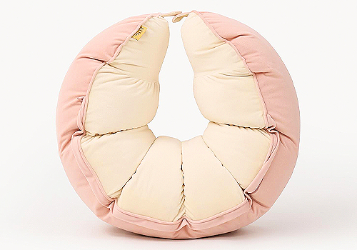 MUSE Design Awards - Peapod Long Body Pillow