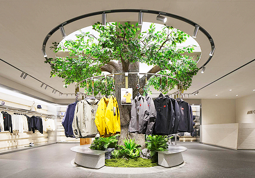 MUSE Design Awards - ANTA GUANJUN “SUNLIT GOLDEN MOUNTAINS” THEME STORE