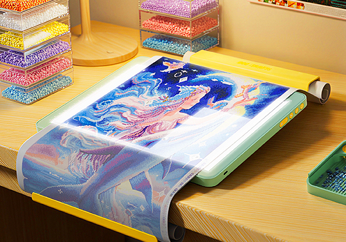 MUSE Design Awards Winner - Diamond Painting Tool For Pressure Relief And Healing