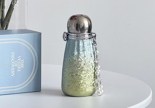 MUSE Design Awards Winner - HYNETIC Wealth Pouch Titanium Cup