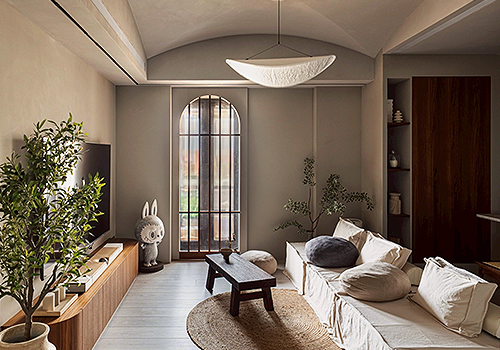 2026 MUSE Design Awards Winner - Flowing Arc of Light by the.w.designer