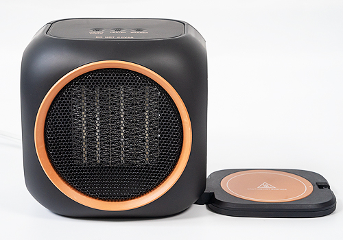 MUSE Design Awards Winner - WarmCube: Compact Heater with Coffee Warmer Function