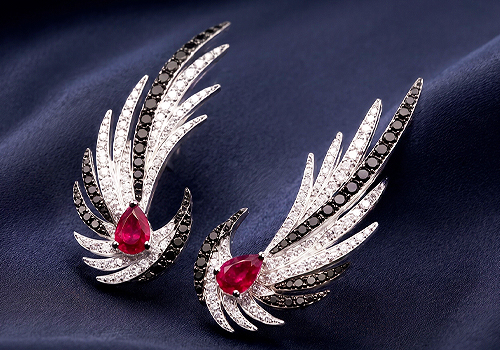 2026 MUSE Design Awards Winner - Between Shadow and Light by BAYI JEWELRY