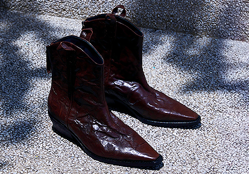 2026 MUSE Design Awards Winner - Echoes of the West · Crinkled North American Buffalo Leather by Mo Ran