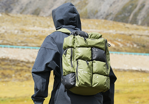 2026 MUSE Design Awards Winner - LEZENER waterproof backpack by Guangzhou Lizheng Bags & Garments Co., Ltd. 