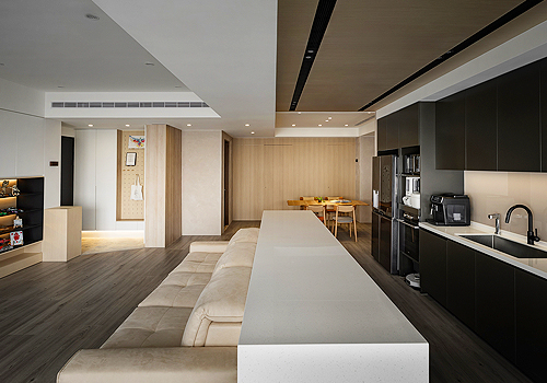 MUSE Design Awards Winner - Écru