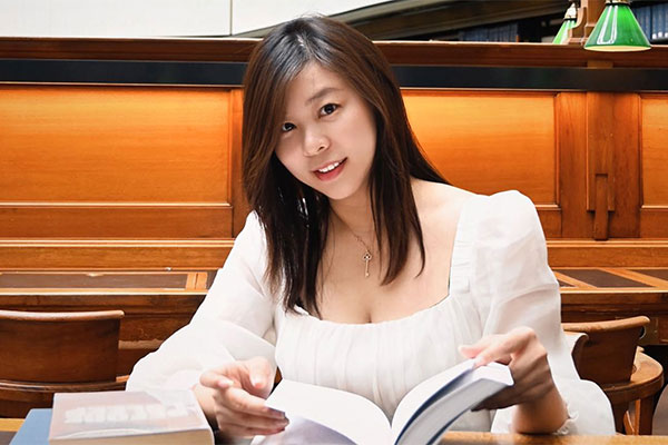 Junying Chang ,An Universe