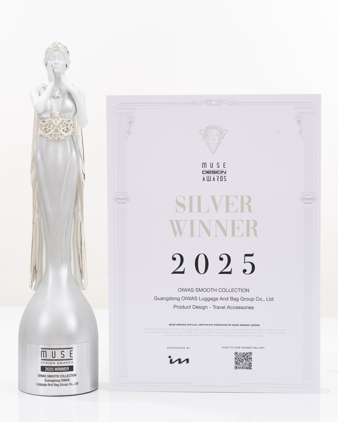MUSE Design Awards Winner - OIWAS Yifanfengshun Series Front-Opening Luggage has been awarded with Silver at the 2025 MUSE Design Awards!